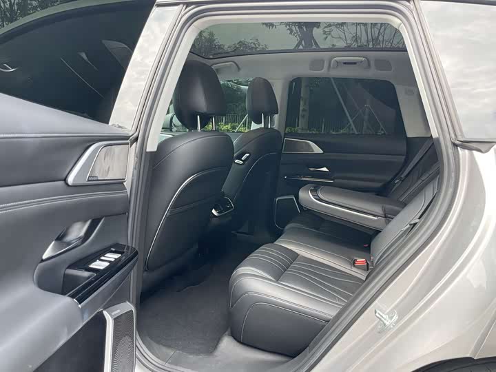 Фото 11 - XPeng G9