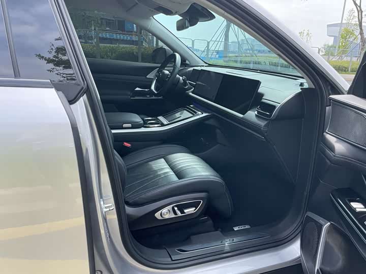 Фото 12 - XPeng G9