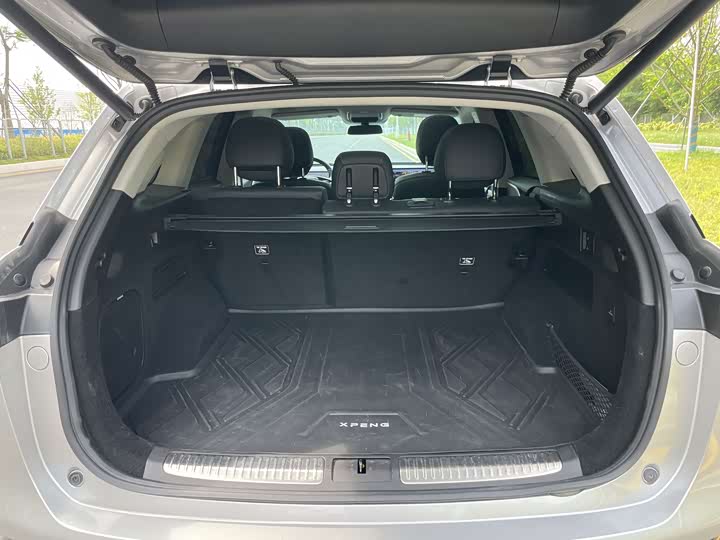 Фото 14 - XPeng G9