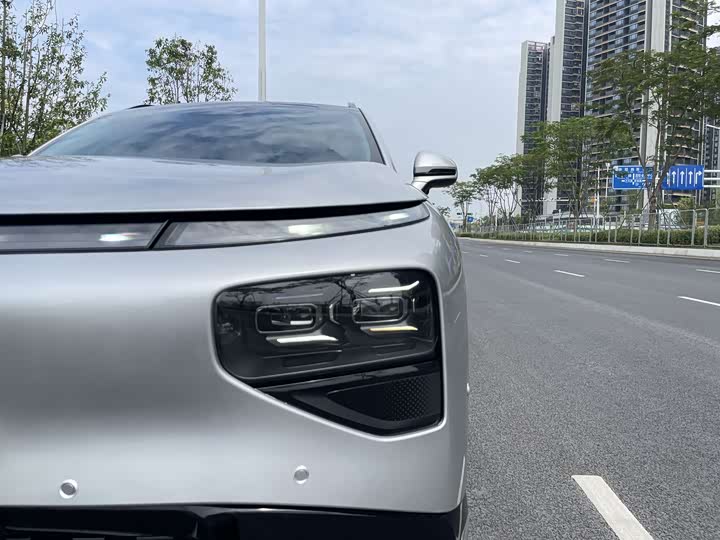 Фото 15 - XPeng G9