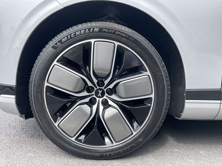 Фото 18 - XPeng G9