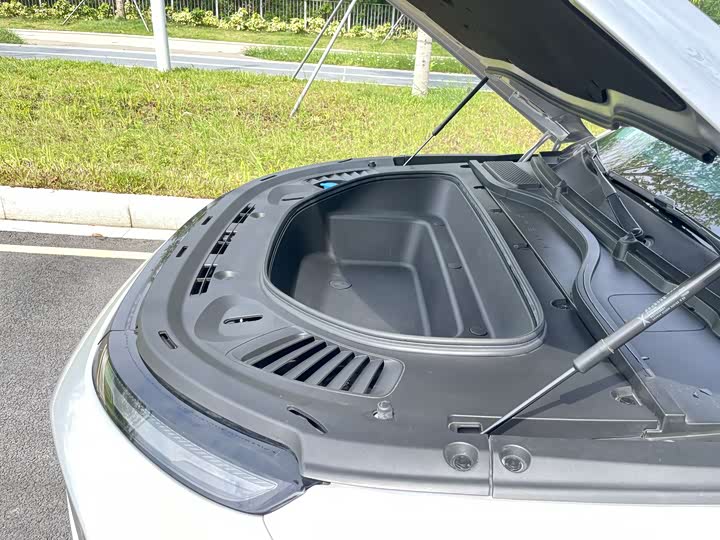 Фото 22 - XPeng G9