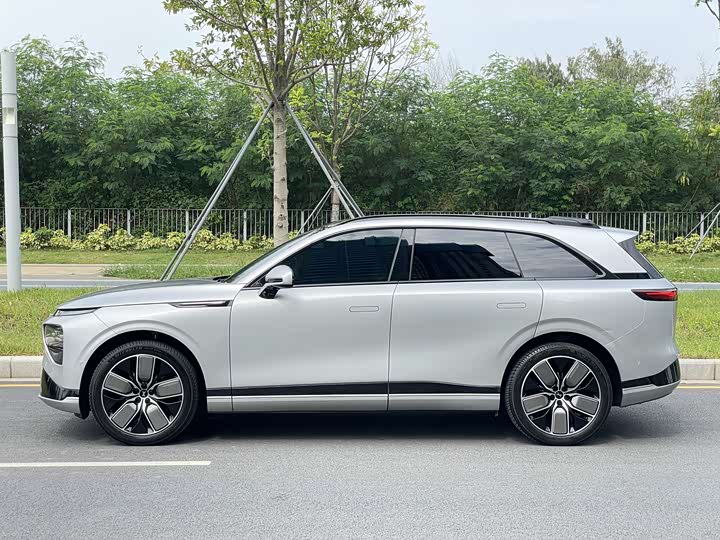 Фото 28 - XPeng G9