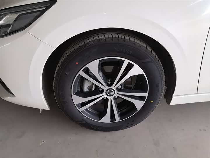 Фото 29 - Nissan Sylphy