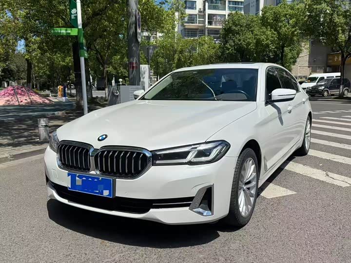 Фото 1 - BMW 5 Series