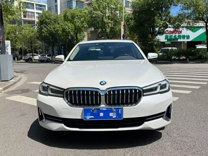 Фото 2 - BMW 5 Series