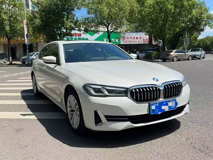 Фото 3 - BMW 5 Series