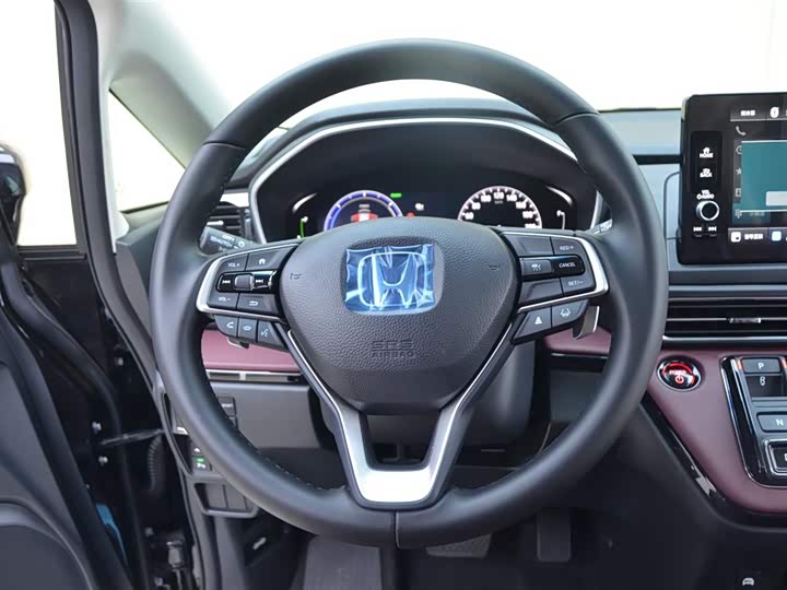 Фото 10 - Honda Elysion