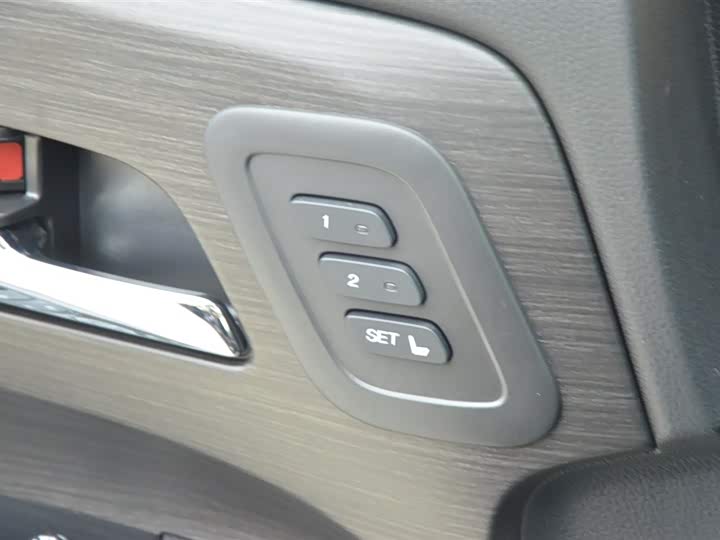 Фото 13 - Honda Elysion