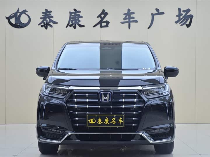 Фото 2 - Honda Elysion