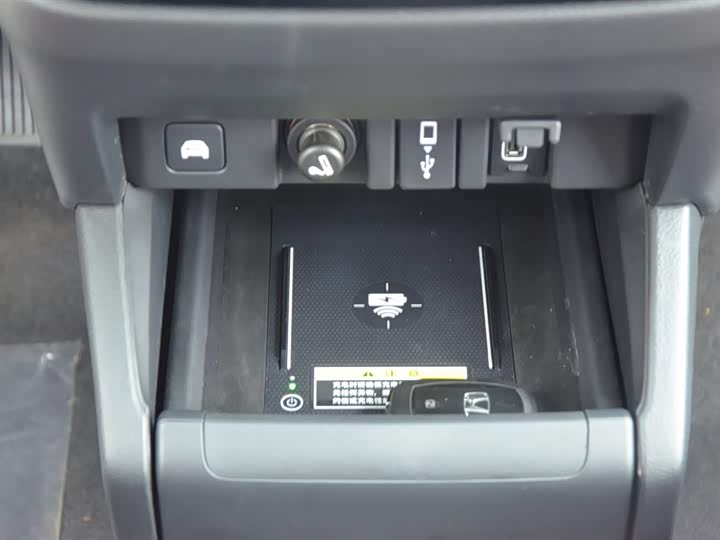 Фото 9 - Honda Elysion