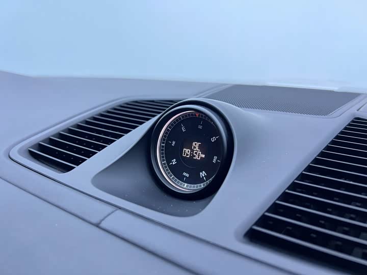 Фото 23 - Porsche Cayenne