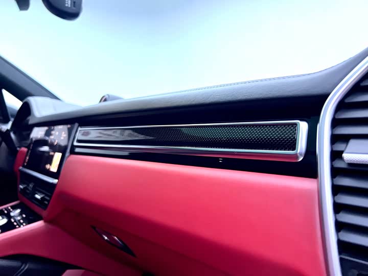 Фото 25 - Porsche Cayenne