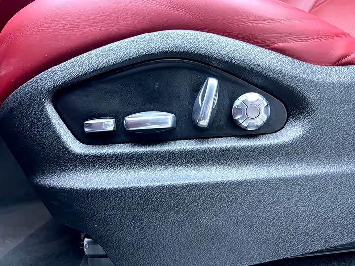 Фото 28 - Porsche Cayenne