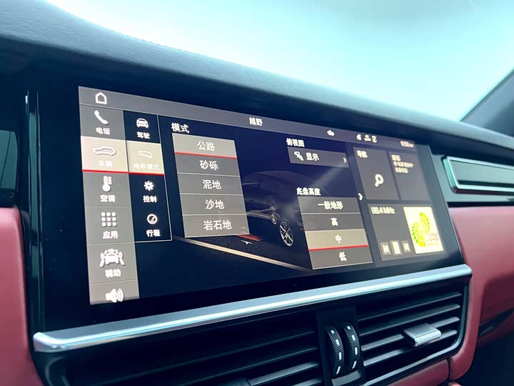 Фото 30 - Porsche Cayenne