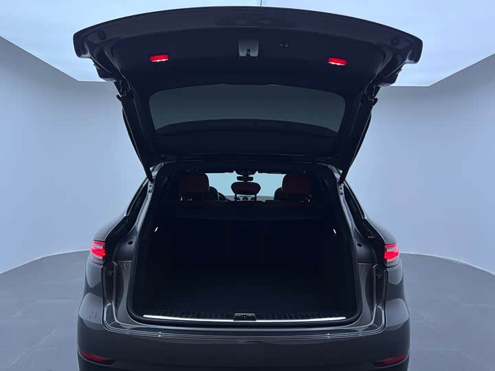 Фото 32 - Porsche Cayenne