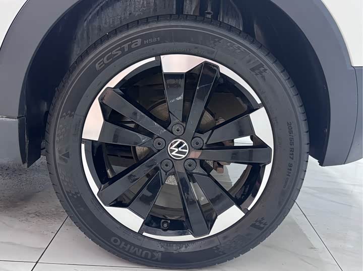 Фото 17 - Volkswagen Tacqua