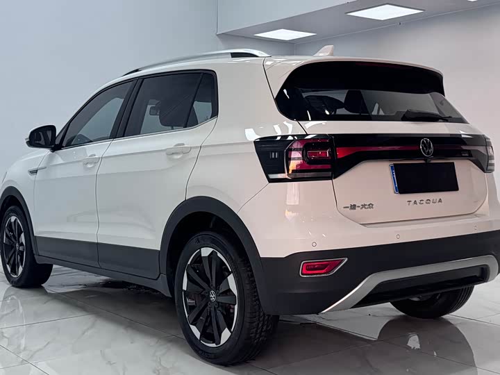 Фото 4 - Volkswagen Tacqua