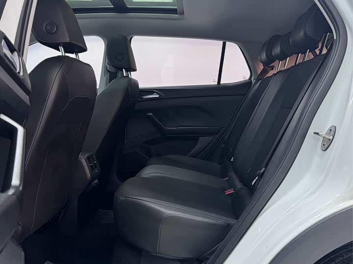 Фото 8 - Volkswagen Tacqua