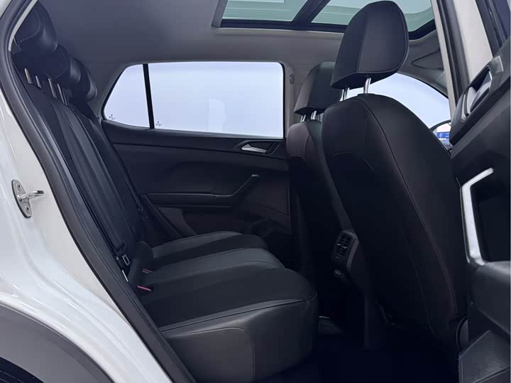 Фото 9 - Volkswagen Tacqua