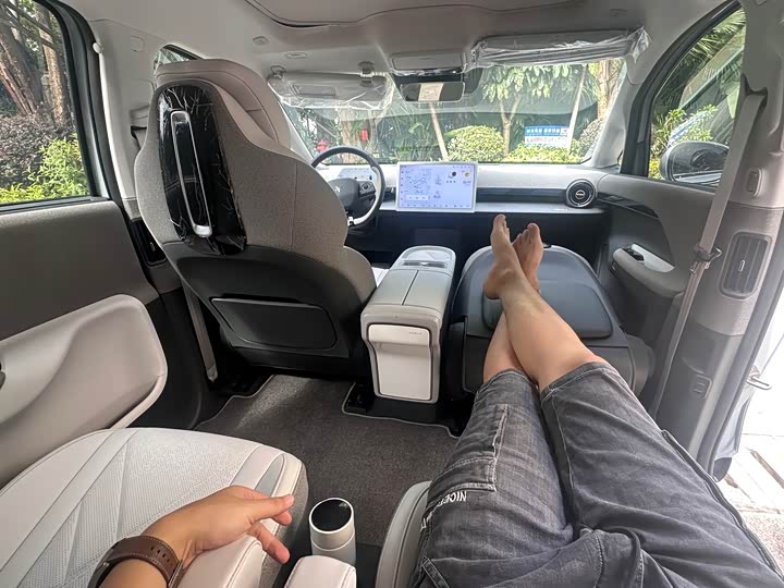 Фото 10 - BAIC Arcfox Kaola