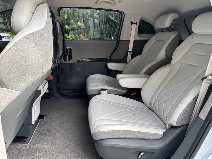 Фото 7 - BAIC Arcfox Kaola