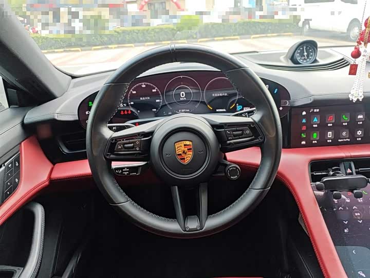 Фото 3 - Porsche Taycan