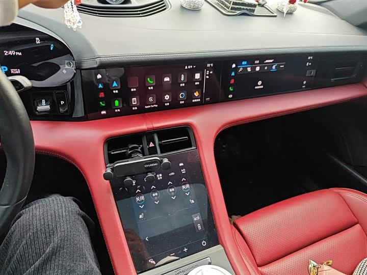 Фото 6 - Porsche Taycan