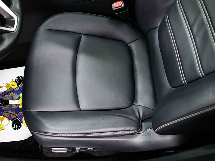 Фото 13 - Toyota RAV4