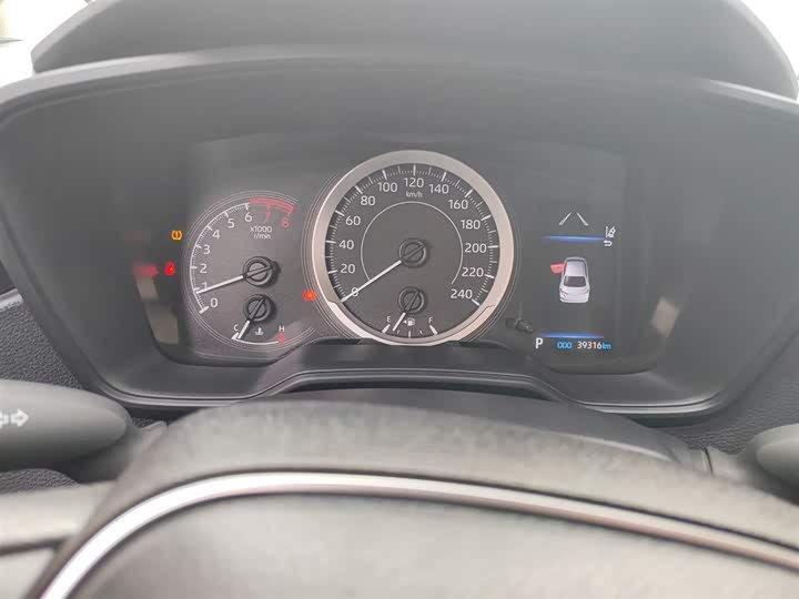 Фото 12 - Toyota Corolla