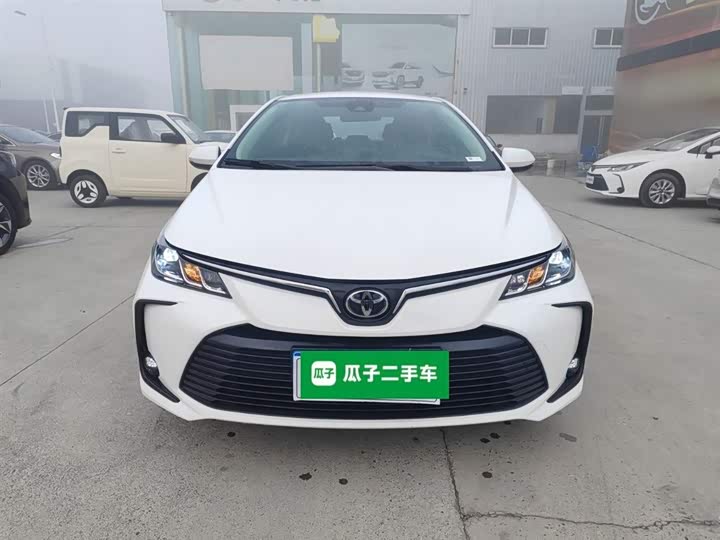 Фото 3 - Toyota Corolla