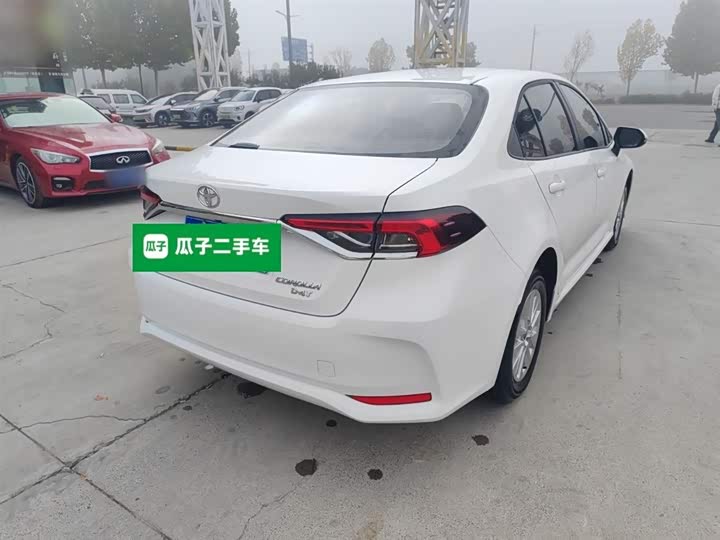 Фото 7 - Toyota Corolla