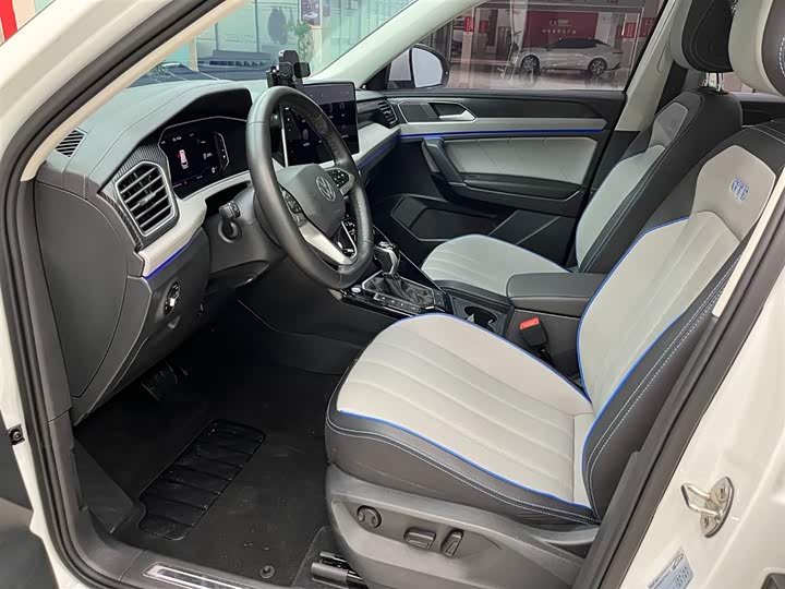 Фото 12 - Volkswagen Tayron GTE Hybrid