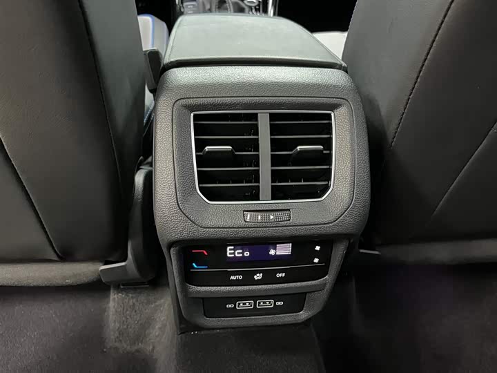 Фото 16 - Volkswagen Tayron GTE Hybrid