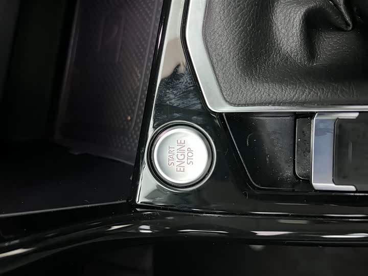 Фото 5 - Volkswagen Tayron GTE Hybrid