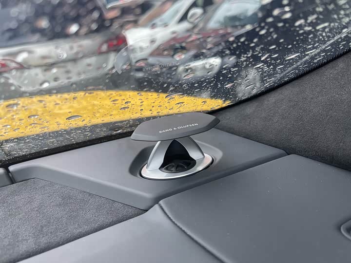 Фото 6 - Lamborghini Urus