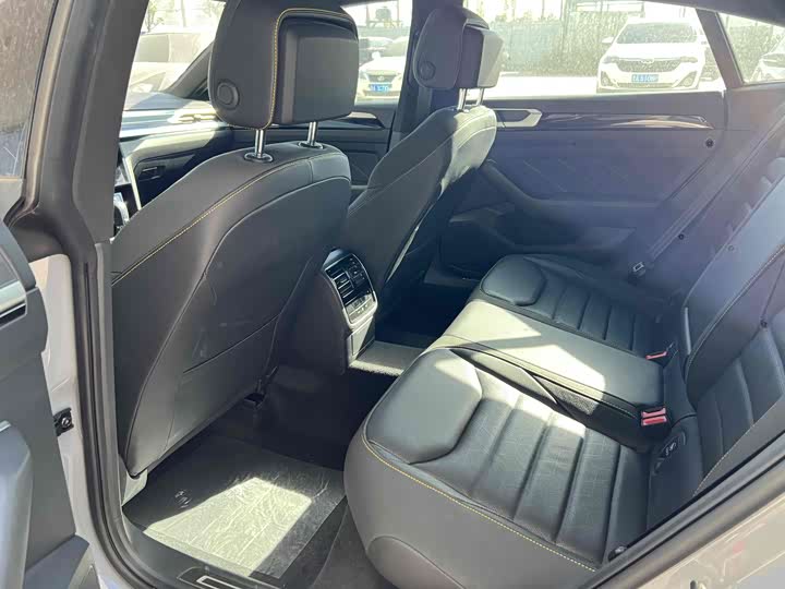 Фото 11 - Volkswagen CC