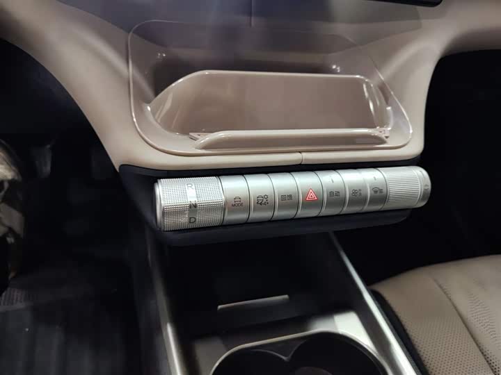 Фото 14 - BYD Dolphin