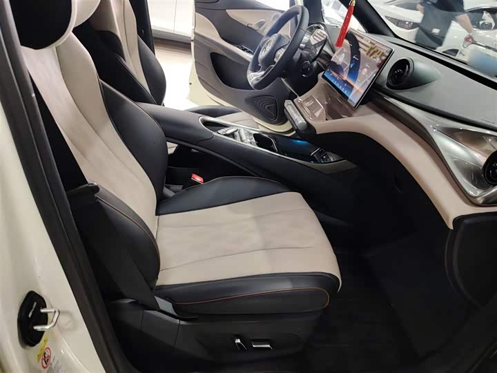 Фото 25 - BYD Dolphin