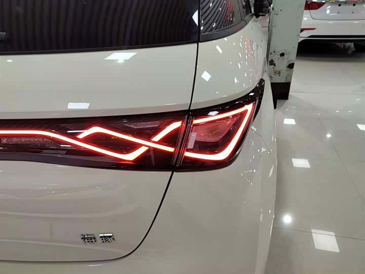 Фото 8 - BYD Dolphin