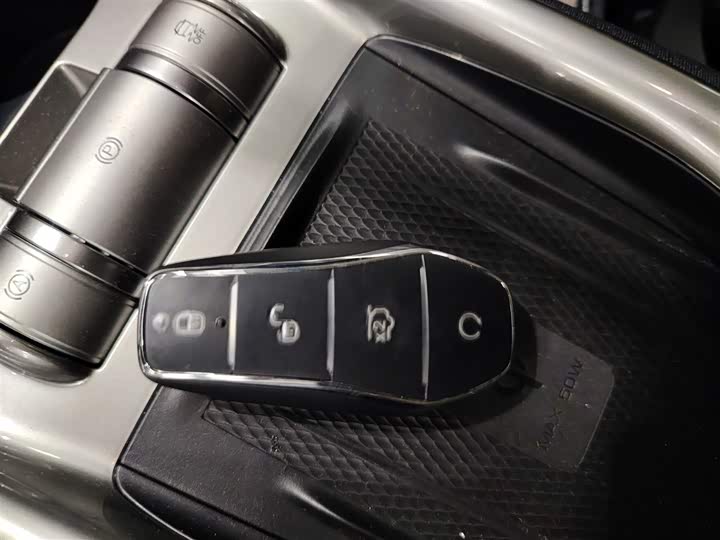 Фото 9 - BYD Dolphin