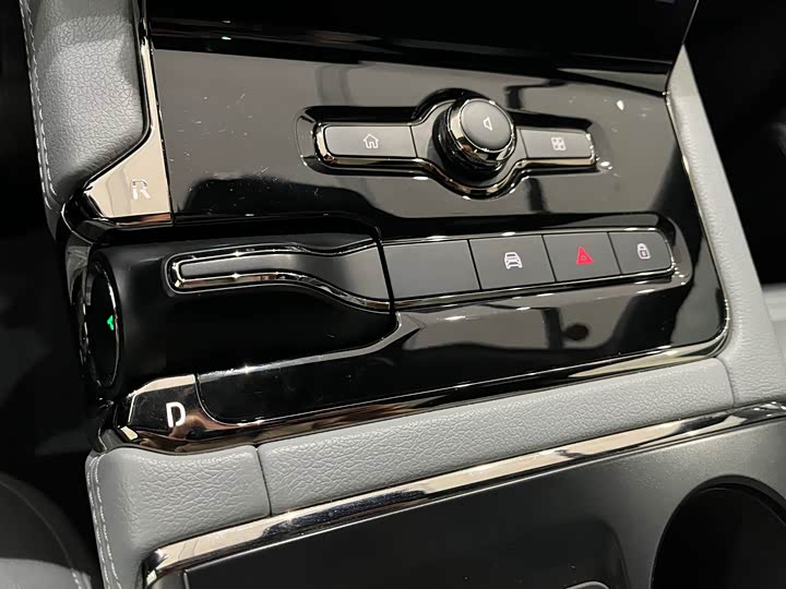 Фото 12 - Nio ES8