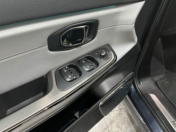 Фото 20 - Nio ES8