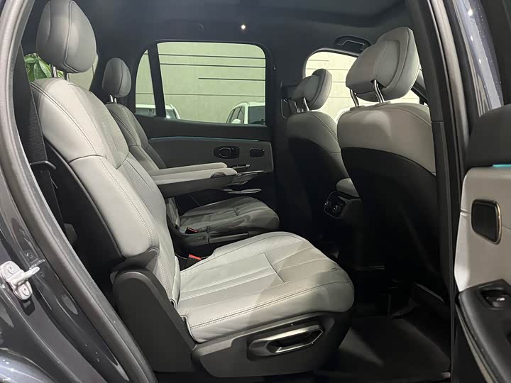 Фото 26 - Nio ES8