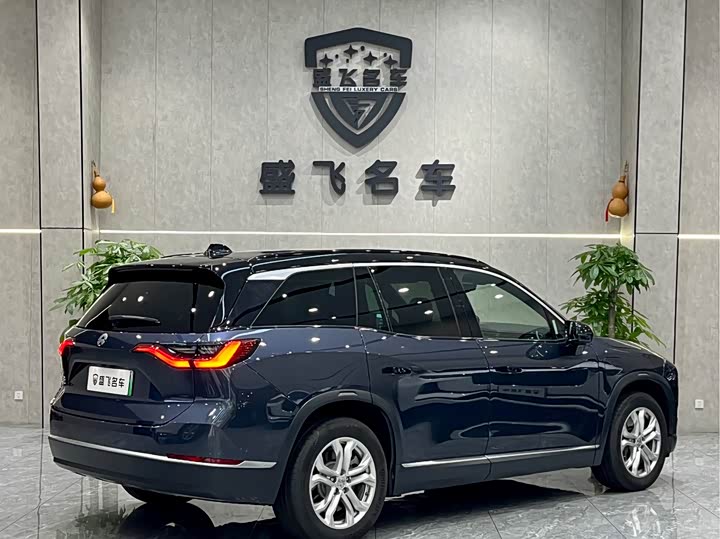 Фото 7 - Nio ES8