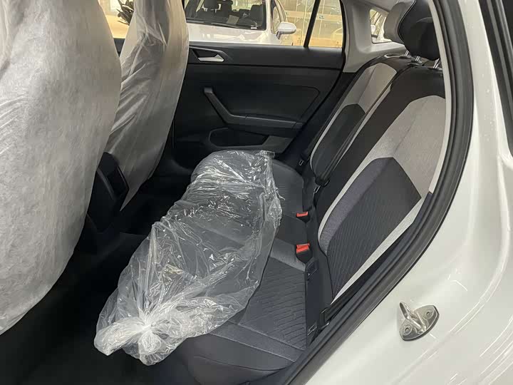 Фото 7 - Volkswagen Lavida