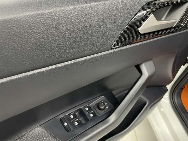 Фото 8 - Volkswagen Lavida