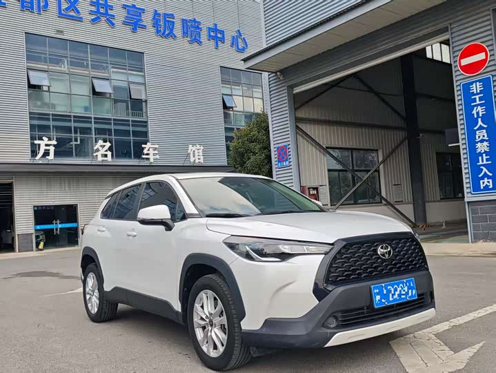 Фото 3 - Toyota Corolla Cross