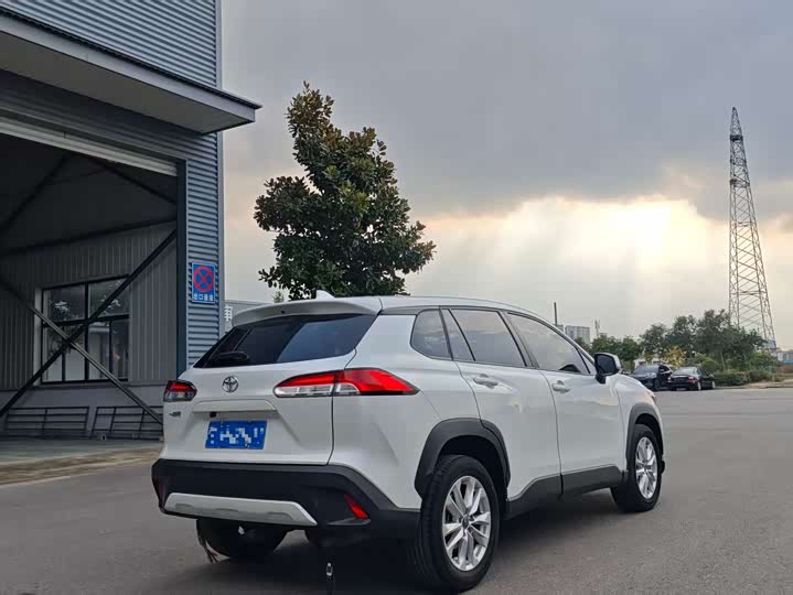 Фото 4 - Toyota Corolla Cross