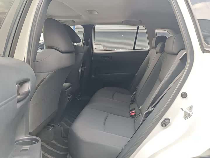 Фото 8 - Toyota Corolla Cross